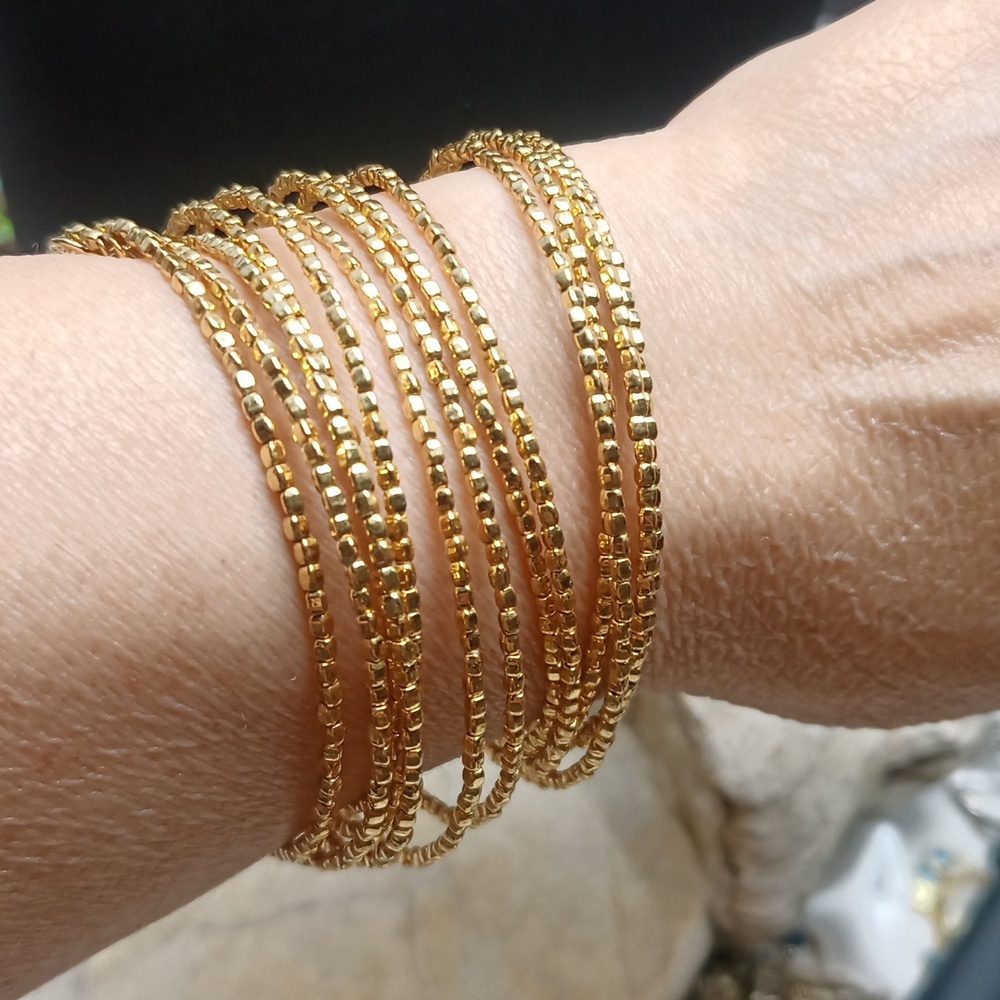 Gold tone Spiral bracelet Adjustable
